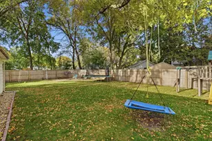 1221 13th Ave SW, Willmar, MN 56201 - Photo 16