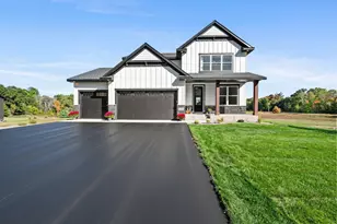 41315 Fairfax Ln, North Branch, MN 55056 - Photo 2