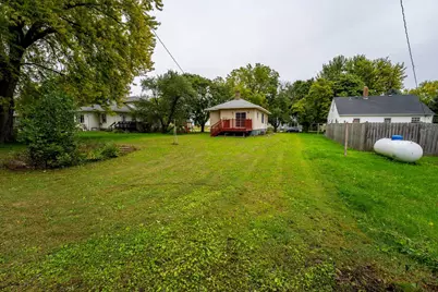 305 N Secor Street, Bricelyn, MN 56014 - Photo 16
