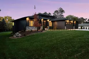 631 Callahan Pl, Mendota Heights, MN 55118 - Photo 2
