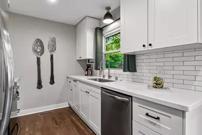 501 Laredo Lane, Chanhassen, MN 55317 - Photo 8