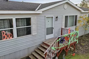 312 Lawson Ave, Bovey, MN 55709 - Photo 6