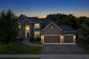 6219 Orchid Ln N, Maple Grove, MN 55311 - Photo 2