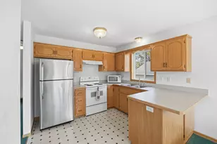 524 Weaver Blvd, Anoka, MN 55303 - Photo 2