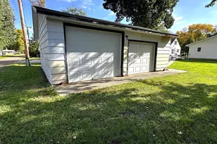 403 N Madison St, Minneota, MN 56264 - Photo 28