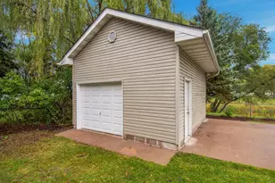 7615 118th Way N, Champlin, MN 55316 - Photo 2