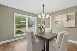 486 Rimrock Dr, Apple Valley, MN 55124 - Photo 6