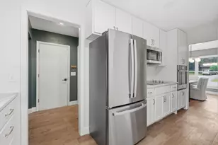 486 Rimrock Dr, Apple Valley, MN 55124 - Photo 8