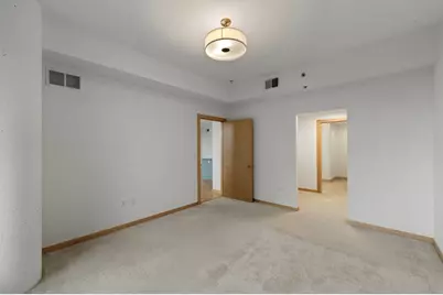 1240 S 2nd Street #521, Minneapolis, MN 55415 - Photo 20
