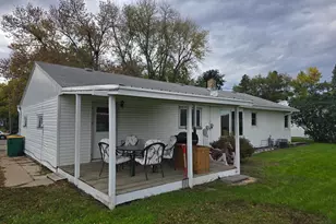 216 N Front St, Okabena, MN 56161 - Photo 2