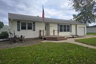 216 N Front St, Okabena, MN 56161 - Photo 1
