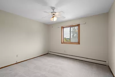 3155 Old Highway 8 #304, Roseville, MN 55418 - Photo 16