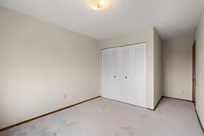 3155 Old Highway 8 #304, Roseville, MN 55418 - Photo 14