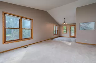50 Canterbury Ct, Mankato, MN 56001 - Photo 4