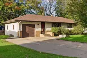 21 70th Way NE, Fridley, MN 55432 - Photo 2