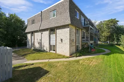 8061 Pleasant View Drive NE, Spring Lake Park, MN 55432 - Photo 6