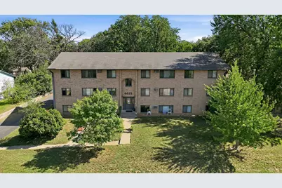 4621 University Avenue NE, Columbia Heights, MN 55421 - Photo 2