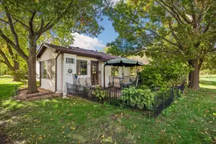 13390 Hughes Ct, Apple Valley, MN 55124 - Photo 32