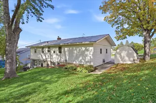 218 Maple St, Le Sueur, MN 56058 - Photo 22