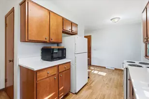 218 Maple St, Le Sueur, MN 56058 - Photo 8