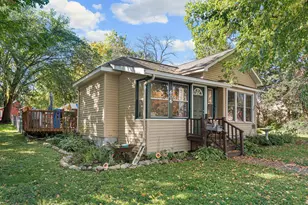 606 4th Ave NE, Waseca, MN 56093 - Photo 1