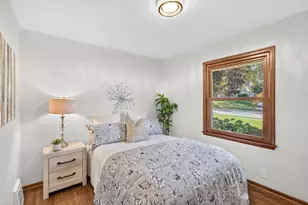 11309 France Ave S, Bloomington, MN 55431 - Photo 12