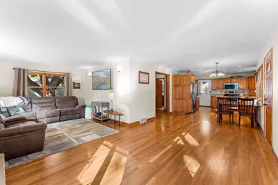 737 S Dakota Avenue, New Richmond, WI 54017 - Photo 14