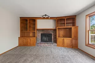 18418 85th Pl N, Maple Grove, MN 55311 - Photo 8
