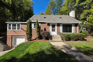 909 Old Lexington Ave, Saint Paul, MN 55116 - Photo 1