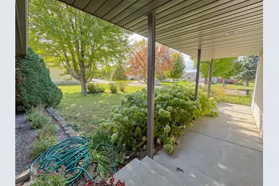 1727 S Court Street, Fergus Falls, MN 56537 - Photo 48