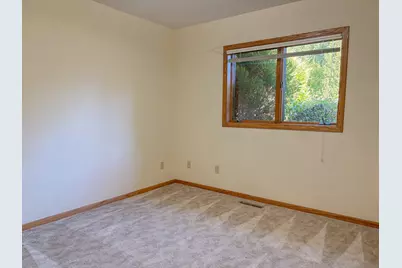 1727 S Court Street, Fergus Falls, MN 56537 - Photo 22