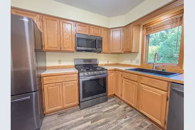 1727 S Court Street, Fergus Falls, MN 56537 - Photo 8
