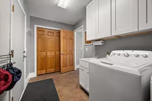 1205 Hilloway Cir, Burnsville, MN 55306 - Photo 18