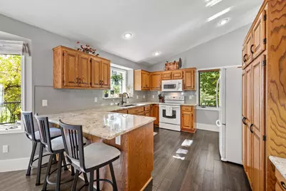 1205 Hilloway Circle, Burnsville, MN 55306 - Photo 8