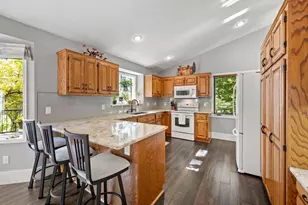 1205 Hilloway Cir, Burnsville, MN 55306 - Photo 8