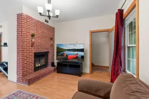 909 Park St, Saint Paul, MN 55117 - Photo 4