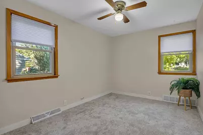 526 Becker Avenue SE, Willmar, MN 56201 - Photo 6