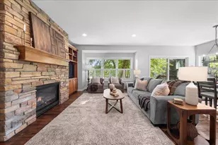 11605 Ivywood Trail, Woodbury, MN 55129 - Photo 10