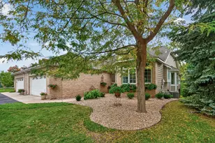 16035 38th Ave N, Plymouth, MN 55446 - Photo 2