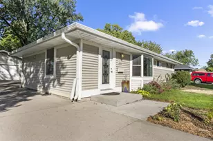 5347 Morgan Ave N, Brooklyn Center, MN 55430 - Photo 2