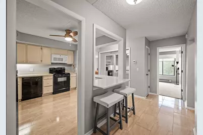 2455 Londin Lane E #216, Maplewood, MN 55119 - Photo 4