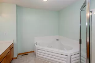9175 Troon Ct, Woodbury, MN 55125 - Photo 22