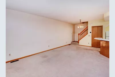 9175 Troon Court, Woodbury, MN 55125 - Photo 6