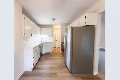 15391 Trillium Circle, Eden Prairie, MN 55344 - Photo 2