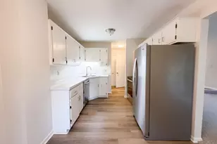 15391 Trillium Cir, Eden Prairie, MN 55344 - Photo 2