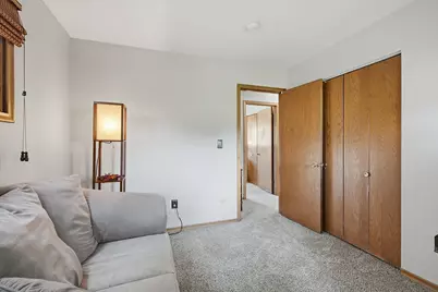 2128 Shale Lane, Eagan, MN 55122 - Photo 18