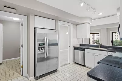 1235 Yale Place #808, Minneapolis, MN 55403 - Photo 8