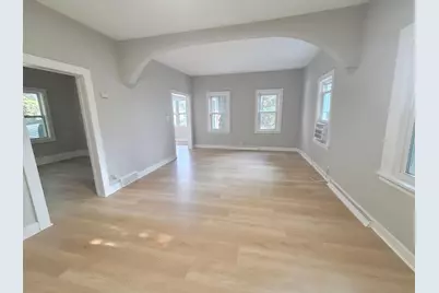712 Maple Street W, Stillwater, MN 55082 - Photo 2