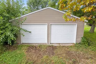90 10th St SE, Wells, MN 56097 - Photo 42