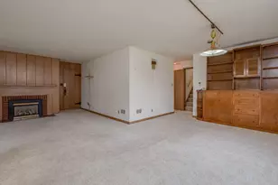 205 N Thompson, Delavan, MN 56023 - Photo 10